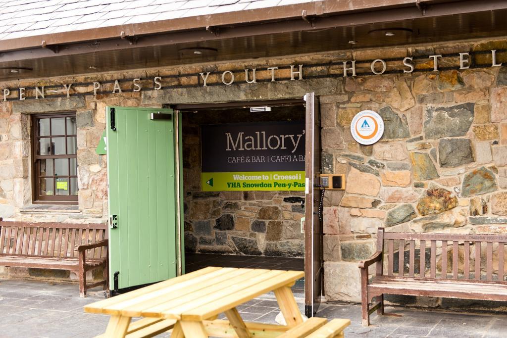 Yha Snowdon Pen-Y-Pass Hostel Llanberis Exterior foto